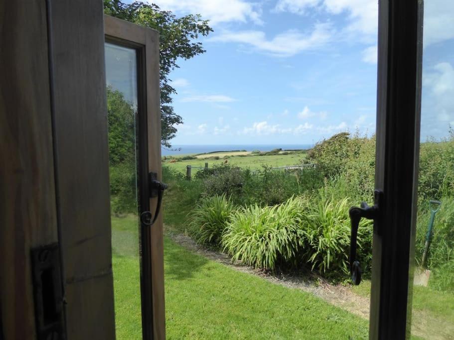 Lower Tresmorn Farmhouse Crackington Haven Екстер'єр фото